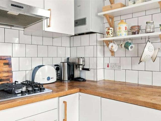 Flat for sale in South Tottenham, Greater London