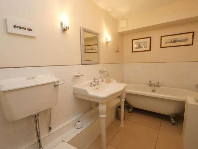 Flat for sale in West End, Clevedon