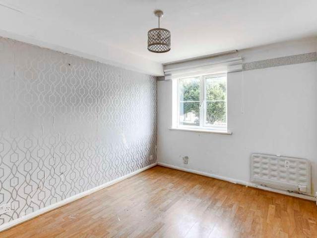 Flat for sale in Enfield Island Village, Greater London