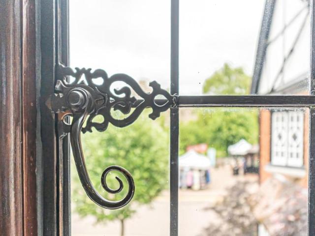 Flat for sale in Wigginton, Pouchen End