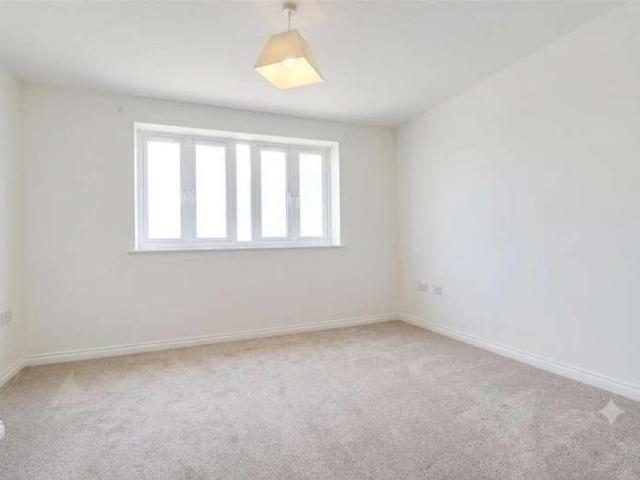 Flat for sale in Priddy's Hard, Middlecroft