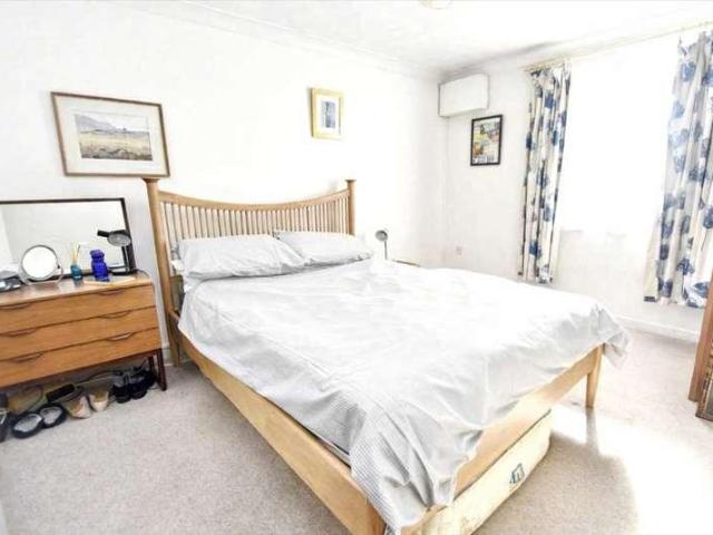 Flat for sale in Falmouth, Cornwall