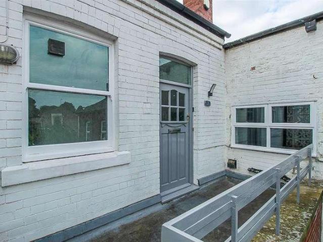 House for sale in Pinders Heath, West Yorkshire