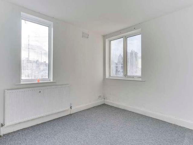 Flat for sale in Greater London