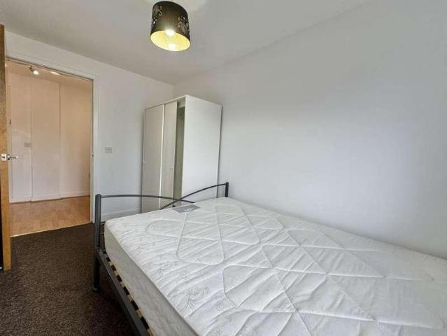 Flat for sale in Blackfriars, Salford