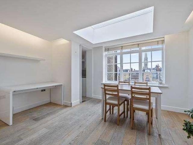Flat for sale in Notting Hill, Greater London