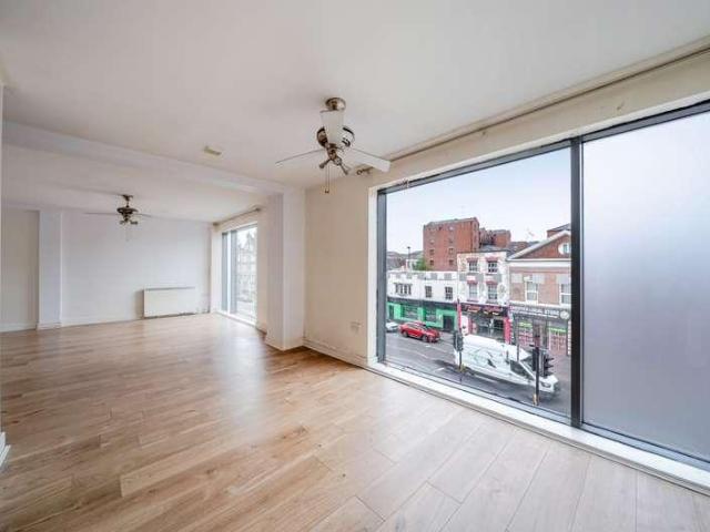 Flat for sale in Newtown, Two Mills