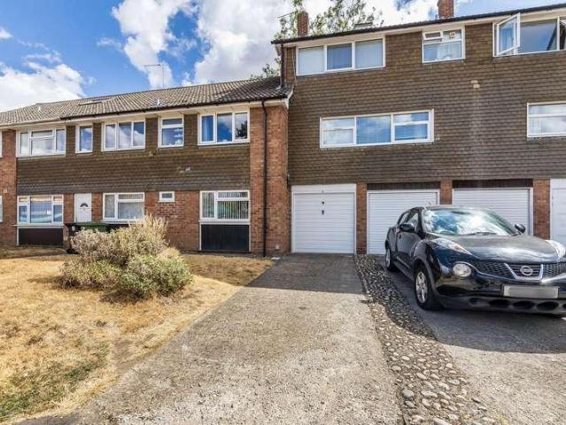 Flat for sale in Dromore, Oxfordshire