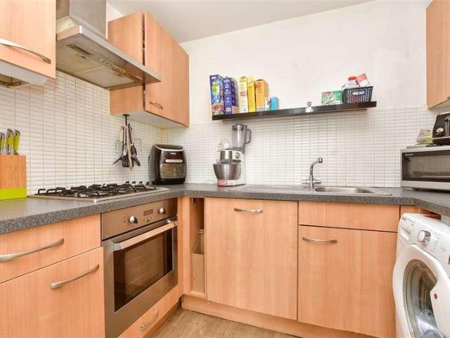 Flat for sale in Pachesham Park, Surrey