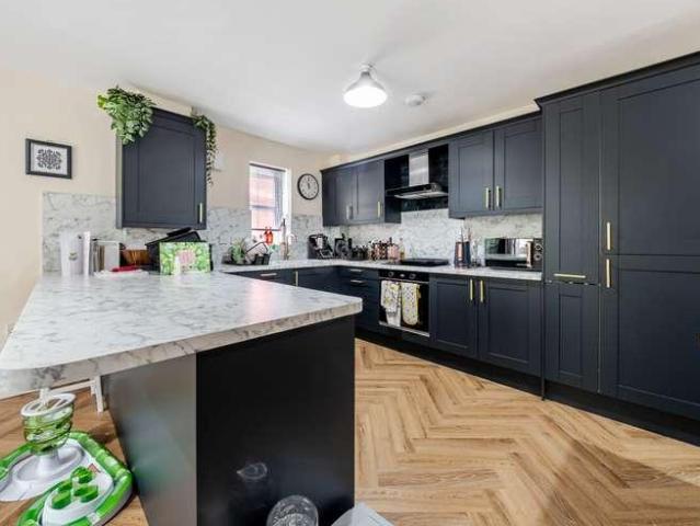 Flat for sale in Georgia, Greater Manchester