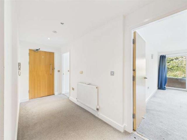 Flat for sale in Claughton, Oxton