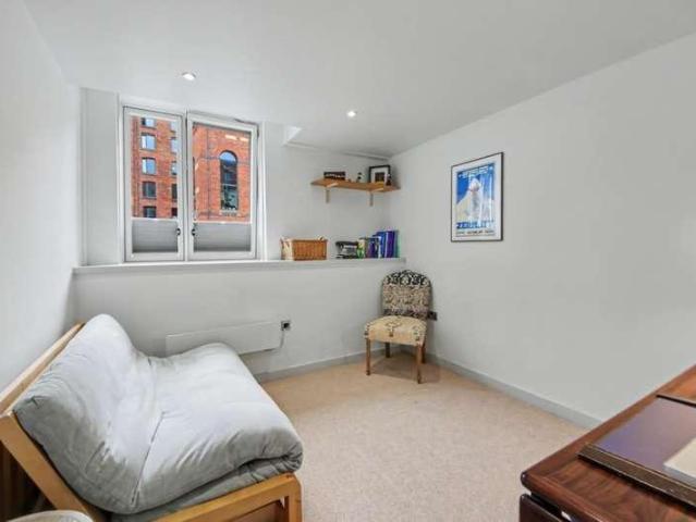 Flat for sale in Georgia, Greater Manchester