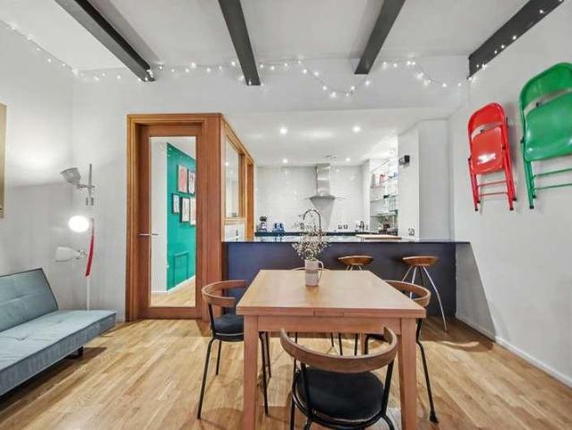 Flat for sale in City Centre, Georgia