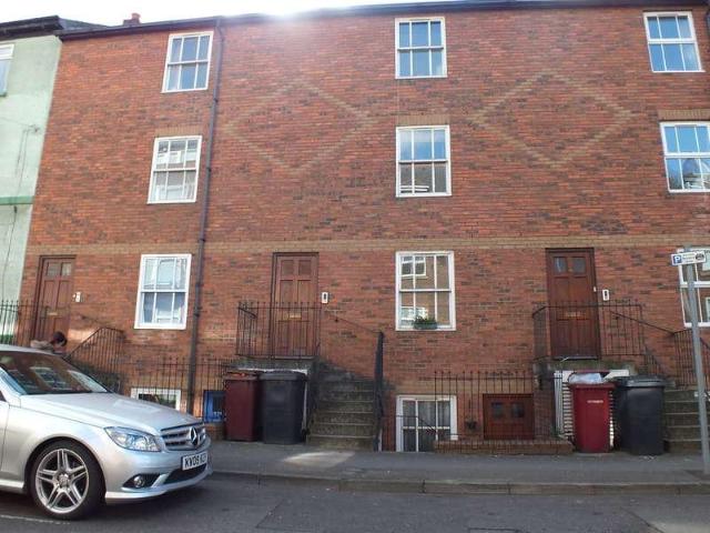 Flat for sale in Reading