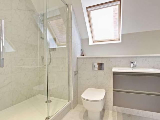 Flat for sale in Cockfosters, Greater London