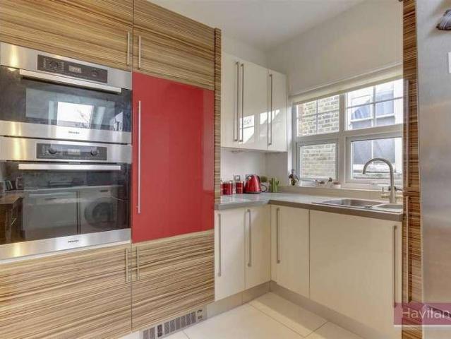 Flat for sale in Greater London
