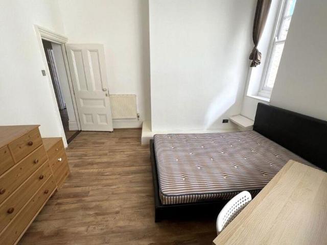 Flat for sale in Somers Town, Portsmouth