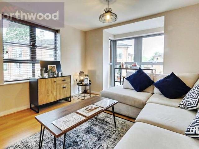 Flat for sale in Layerthorpe, York