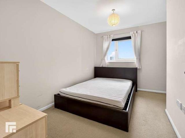 Flat for sale in Cardiff International Sports Village, Falcon Lodge