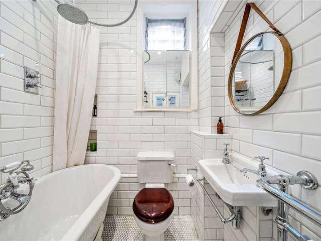 Flat for sale in Muswell Hill, Greater London