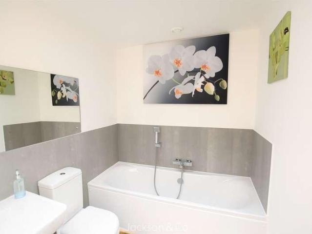 Flat for sale in Hythe, Colchester