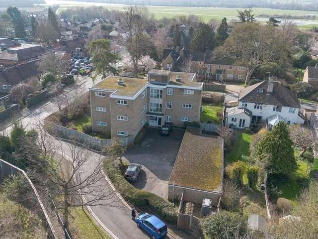 Flat for sale in Wolvercote, The Slade