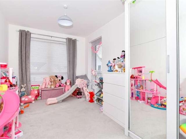 Flat for sale in Snodland, Bourne Vale