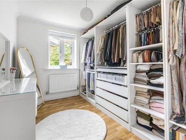 Flat for sale in Hunton Bridge, Three Rivers