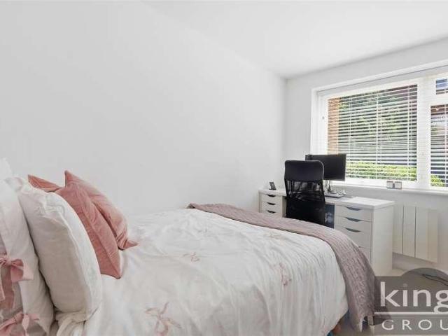 Flat for sale in Greater London