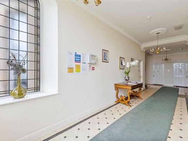 Flat for sale in Weston-super-mare, North Somerset