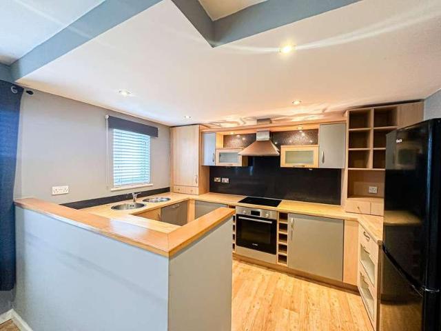 Flat for sale in Calderstones