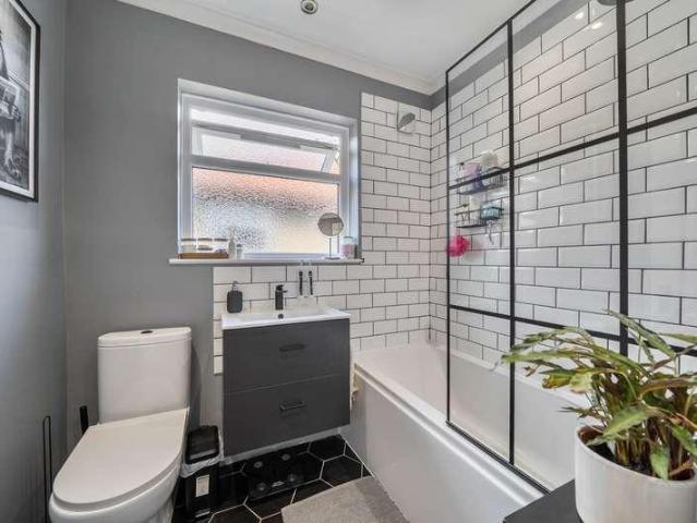 Flat for sale in Greater London