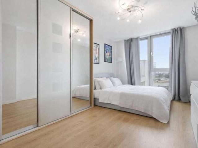 Flat for sale in Stratford Marsh, Greater London
