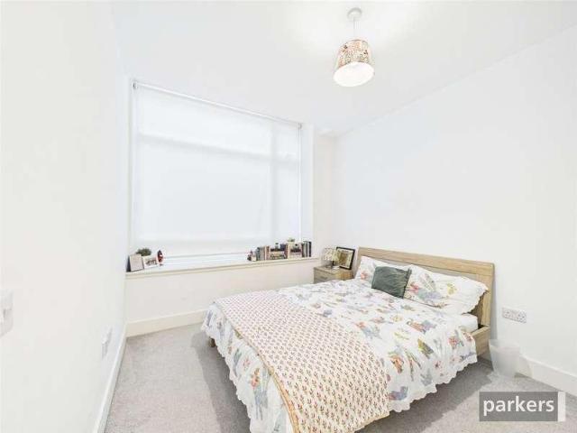 Flat for sale in Reading