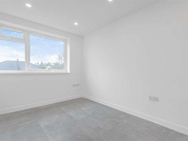 Flat for sale in High Barnet, Isle Of Man