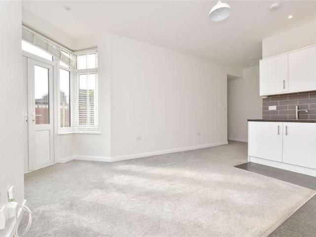 Flat for sale in Greater London