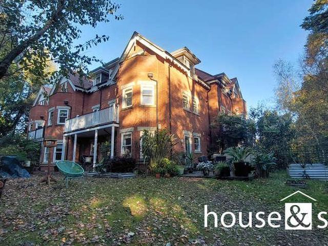 Flat for sale in Winton, Bournemouth
