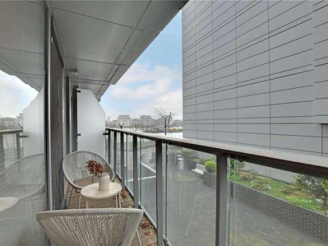 Flat for sale in Greenwich Town Centre, Greater London