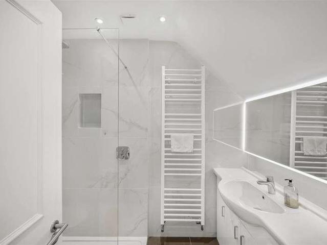 Flat for sale in South Hampstead, Greater London