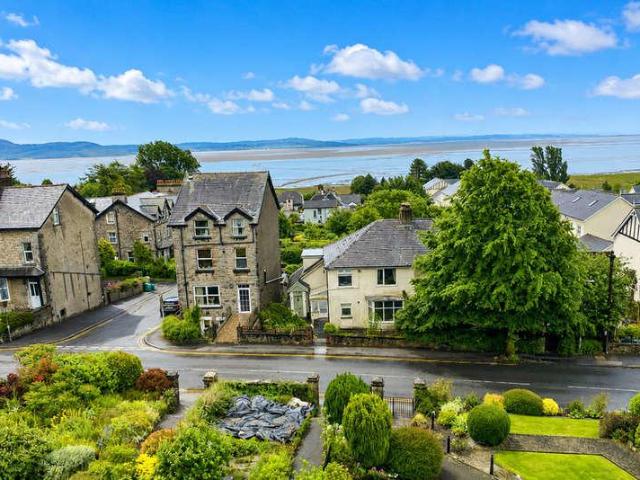 Flat for sale in Grange-over-sands