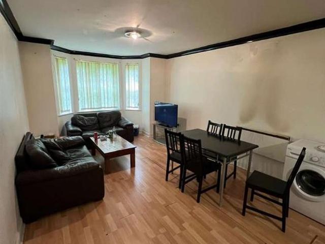 Flat for sale in Georgia, Greater Manchester