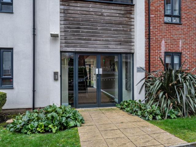 Flat for sale in Priest Down, Hampshire