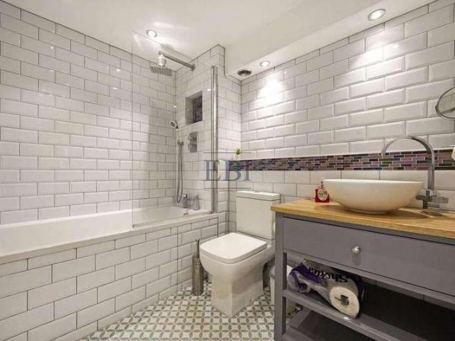 Flat for sale in The Odyssey, Isle Of Dogs