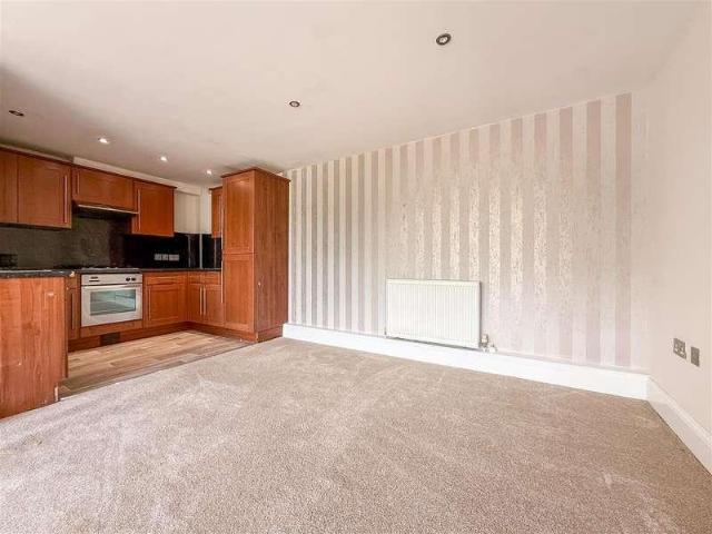 Flat for sale in Port Solent, City Of Portsmouth
