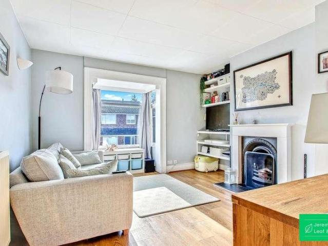 Flat for sale in Finchley, Isle Of Man