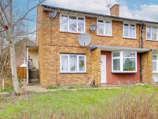 Flat for sale in Greater London