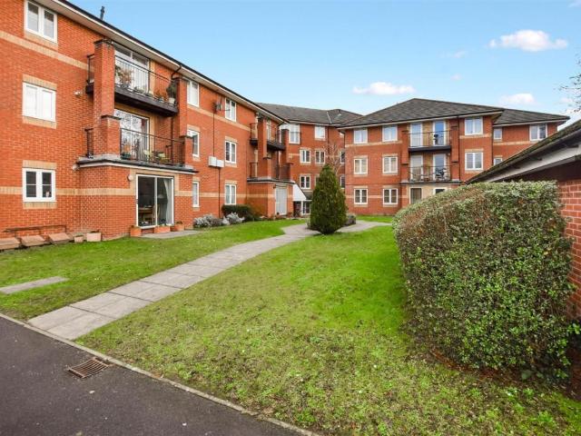 Flat for sale in Banister's Park, City Of Southampton