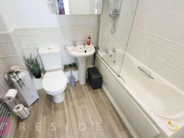Flat for sale in Burnedge, Greater Manchester