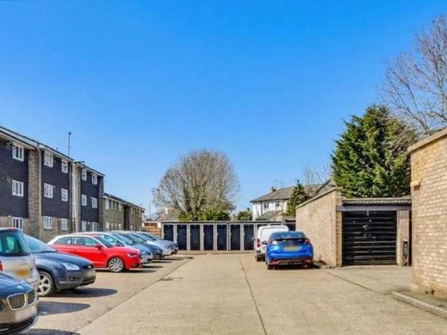 Flat for sale in Alton Barnes, Isle Of Man