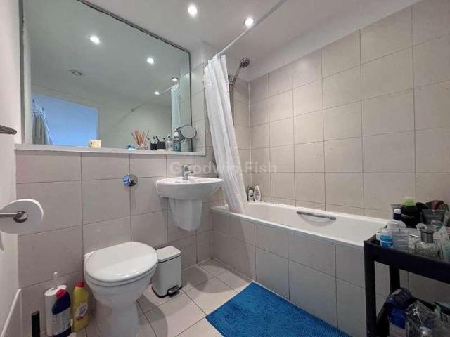 Flat for sale in City Centre, Georgia